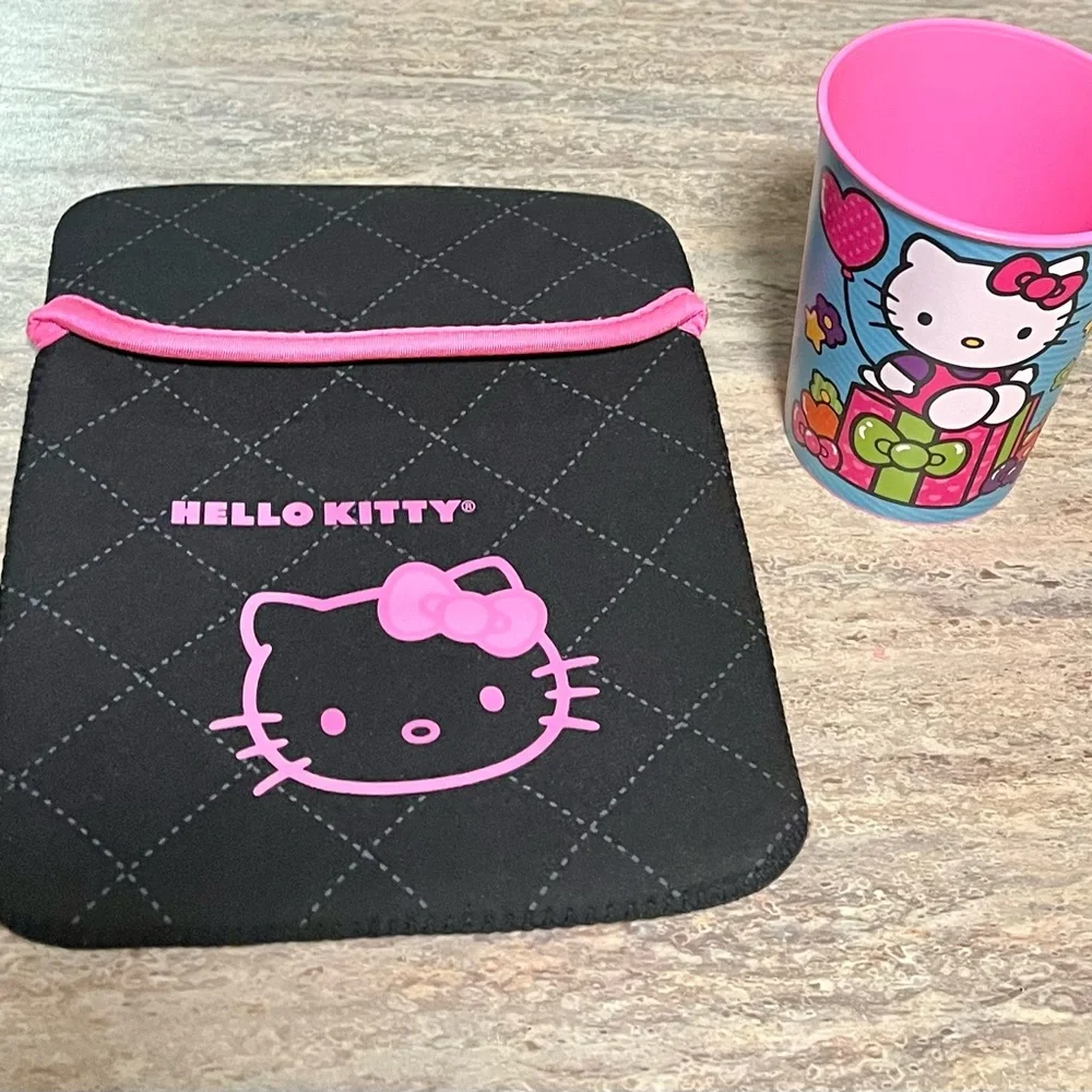 Hello Kitty tablet sleeve with Hello Kitty cup
